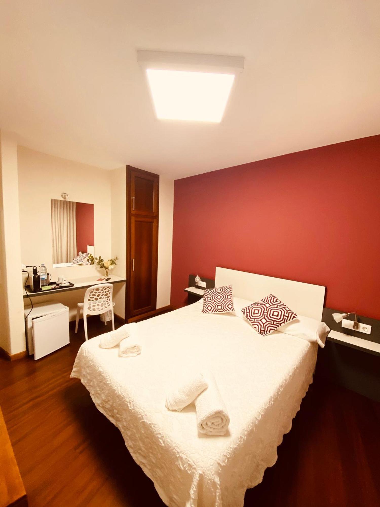 Vendaval Hotell Santa Marta de Ortigueira Exteriör bild